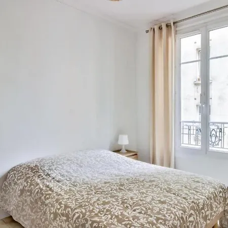 Flat Near Porte Clignancourt Metro Station *